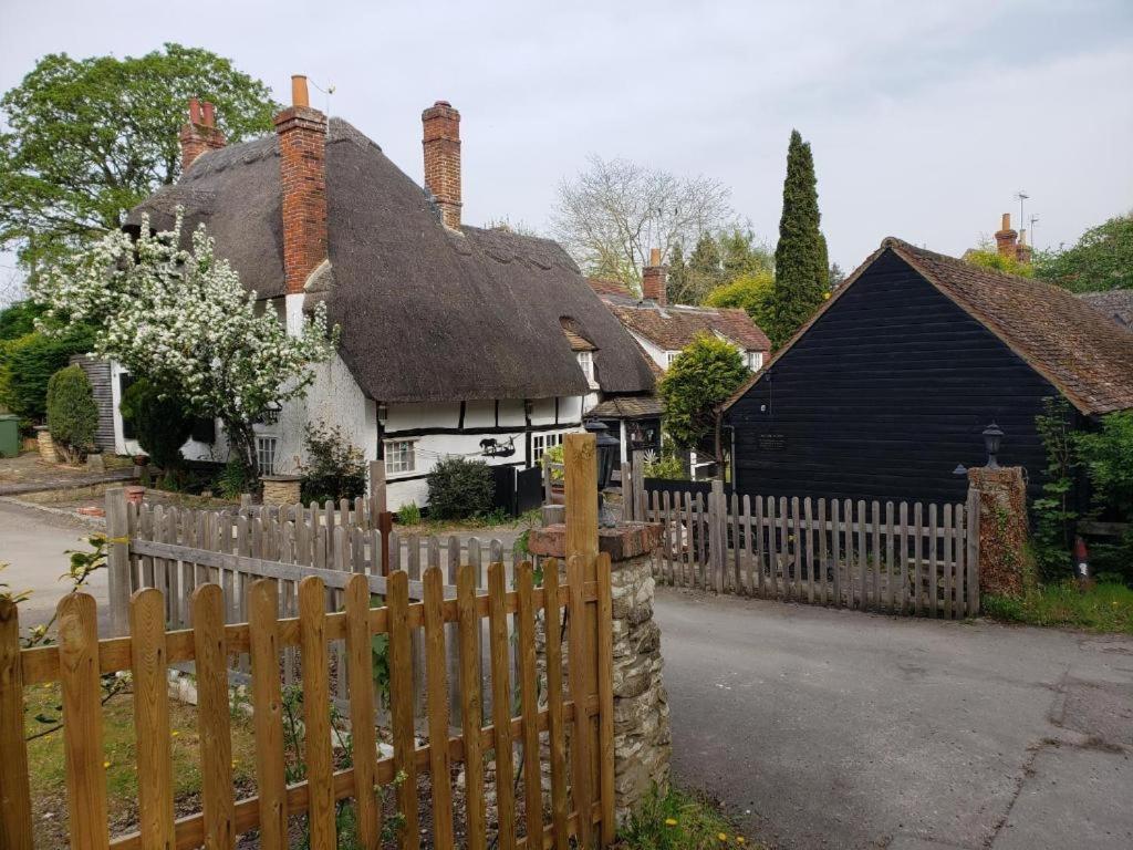 Abingplough House Bed & Breakfast Abingdon-on-Thames Bagian luar foto